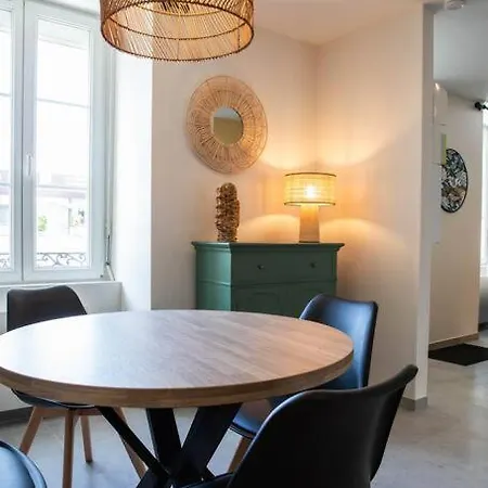 Cosy Pres Du Centre Appartement Château-Gontier