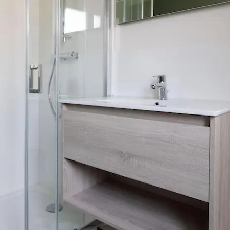 Cosy Pres Du Centre Apartment *